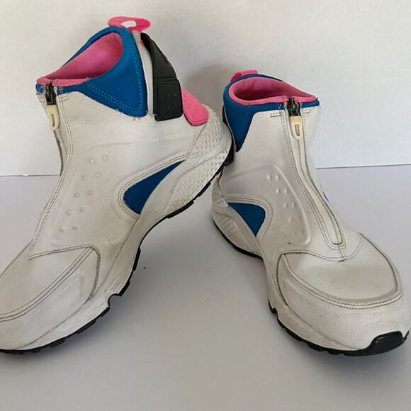 NIKE AIR HUARACHE RUN MID Top White Black Pink Women's Sz 9 - Picture 1 of 7
